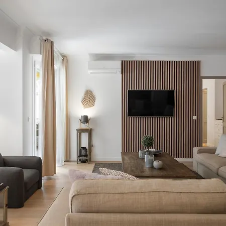 Center, 110m2, 3br & 3bth, Terrace Cannes