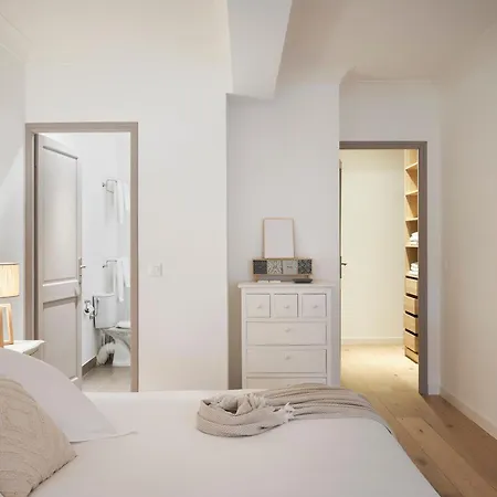 Center, 110m2, 3br & 3bth, Terrace